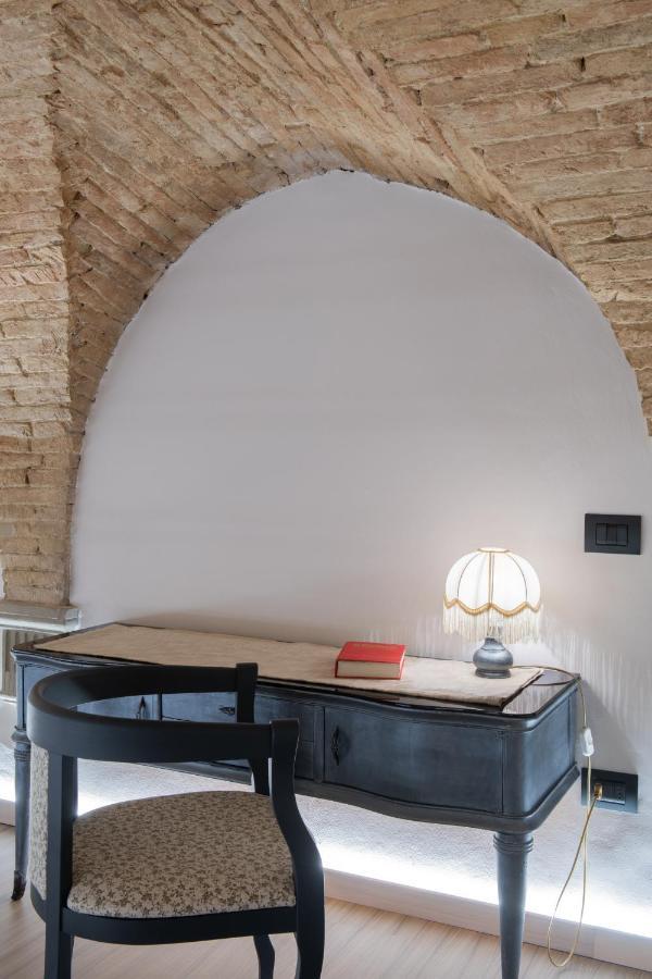 L'Ira Di Dante Vila Gubbio Exterior foto